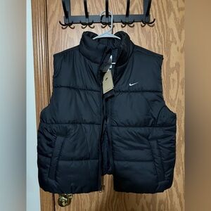 Nike Women's Black Puffer Jacket